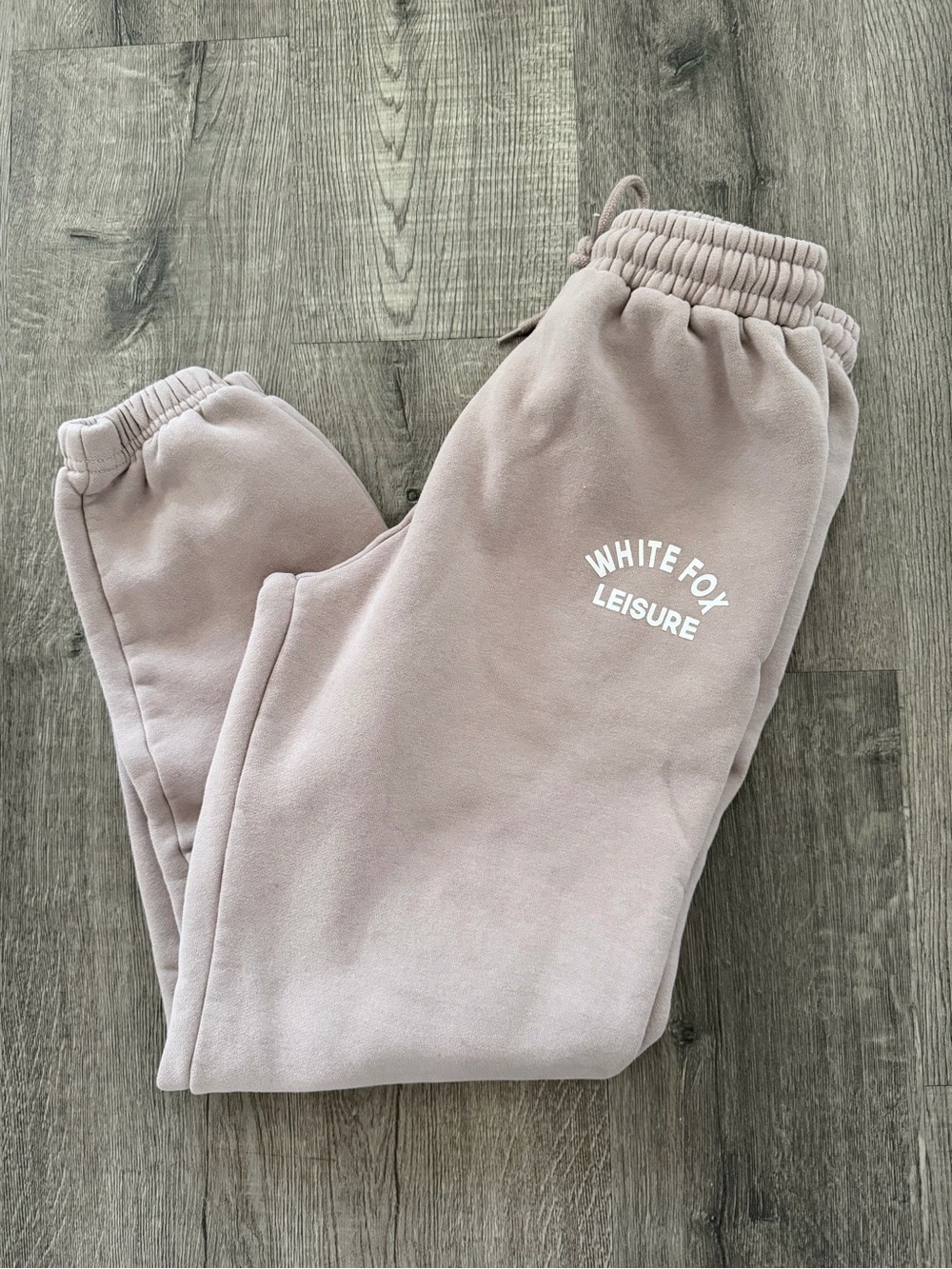 Leisure Women’s Sweatpants in Light Taupe